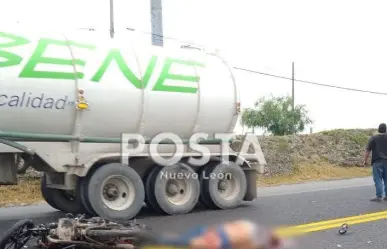 Muere motociclista tras impactarse contra tráiler en la carretera a Laredo