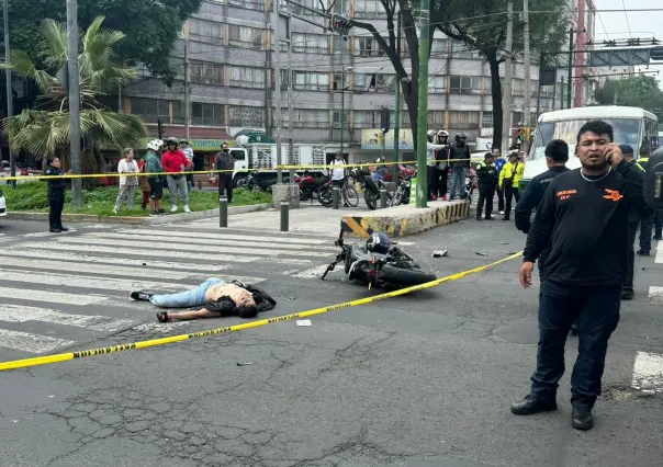 Muere motociclista tras chocar contra unidad de transporte público en la GAM