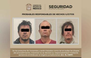 Caen tres por robo de vehículo; les aseguran arma larga
