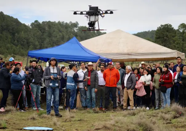 Alumnos del CONALEP crean drones para reforestar en Veracruz