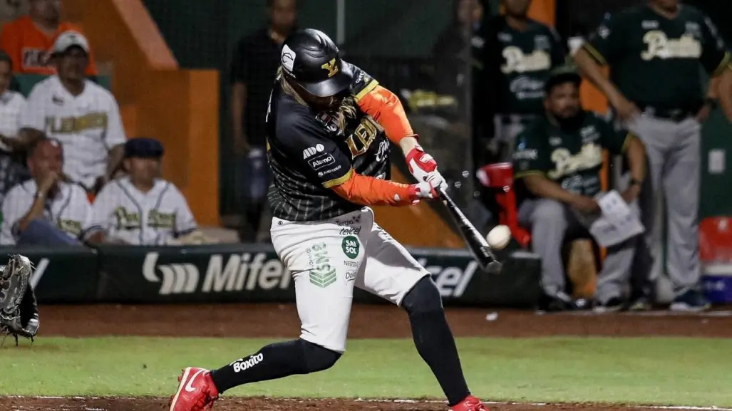 Pericos viene de atrás y vence a Leones