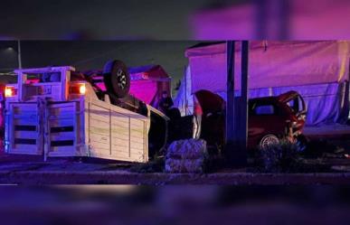 Muere conductor de una camioneta; lo chocan y vuelca en la Temoaya-Toluca