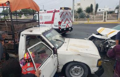 Accidente frente a Dinolandia en Ramos Arizpe deja 2 lesionados