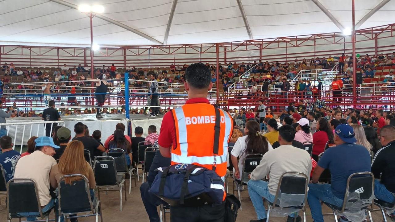 Personal del cuerpo de boomberos se encuentra en todas las actividades de la Feria Nacional, esto para atender las emergencias médicas que se requieran. Foto: Facebook Dirección Municipal de Protección Civil y Bomberos de Durango.