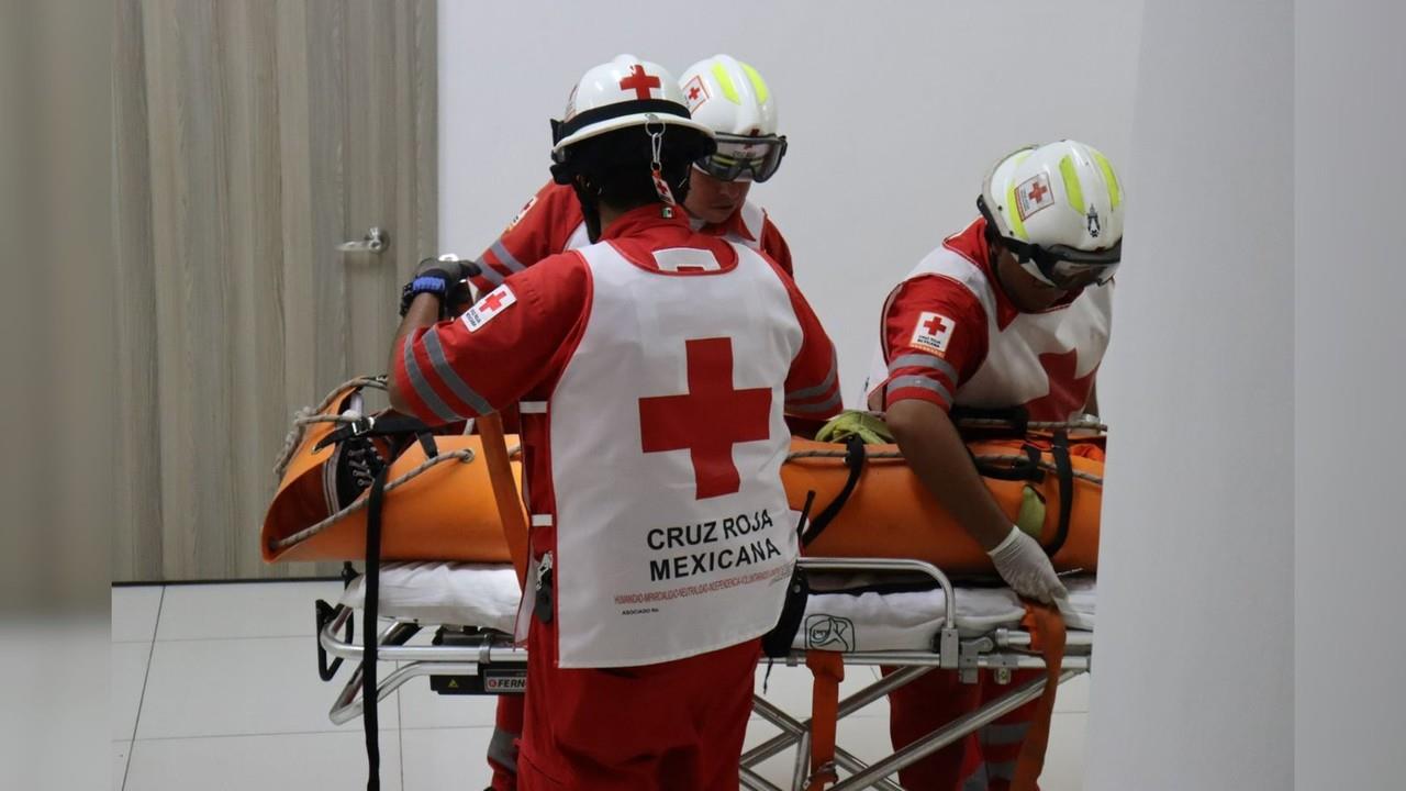 La Cruz Roja trasladó al aldulto a un  hospital privado en donde perdió la vida. Foto: Cruz Roja.