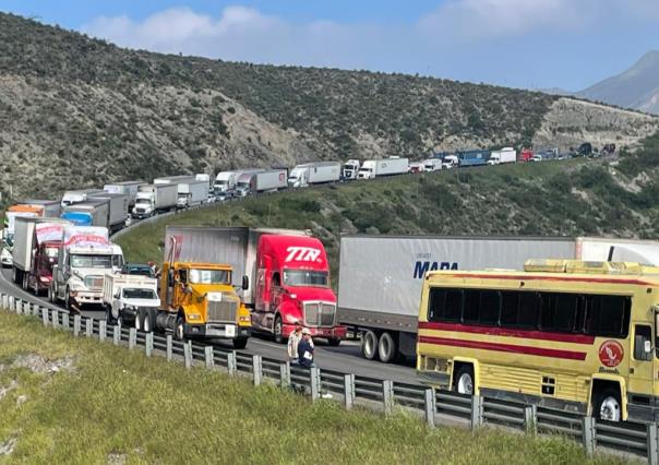 Paso libre en la carretera Monterrey-Saltillo tras protesta de transportistas 