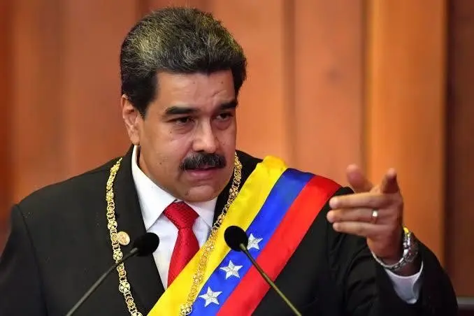 Nicolás Maduro se proclamó presidente de Venezuela. Imagen: Yuri CORTEZ / AFP.