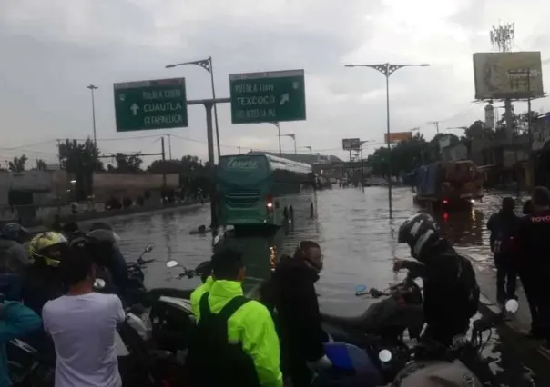 Inundaciones ahogan a varios municipios del Estado de México (VIDEO)