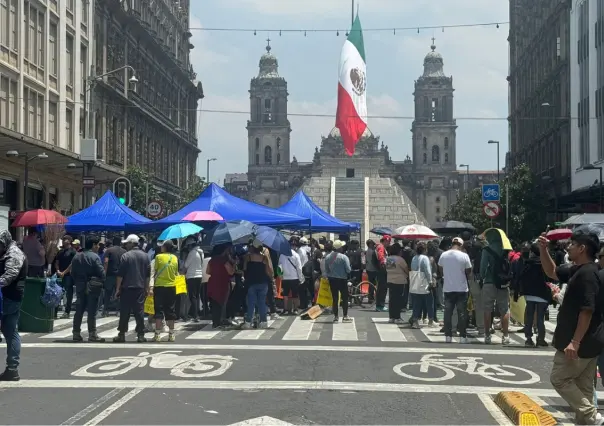 Comerciantes de Plaza Izazaga 89 exigen reapertura