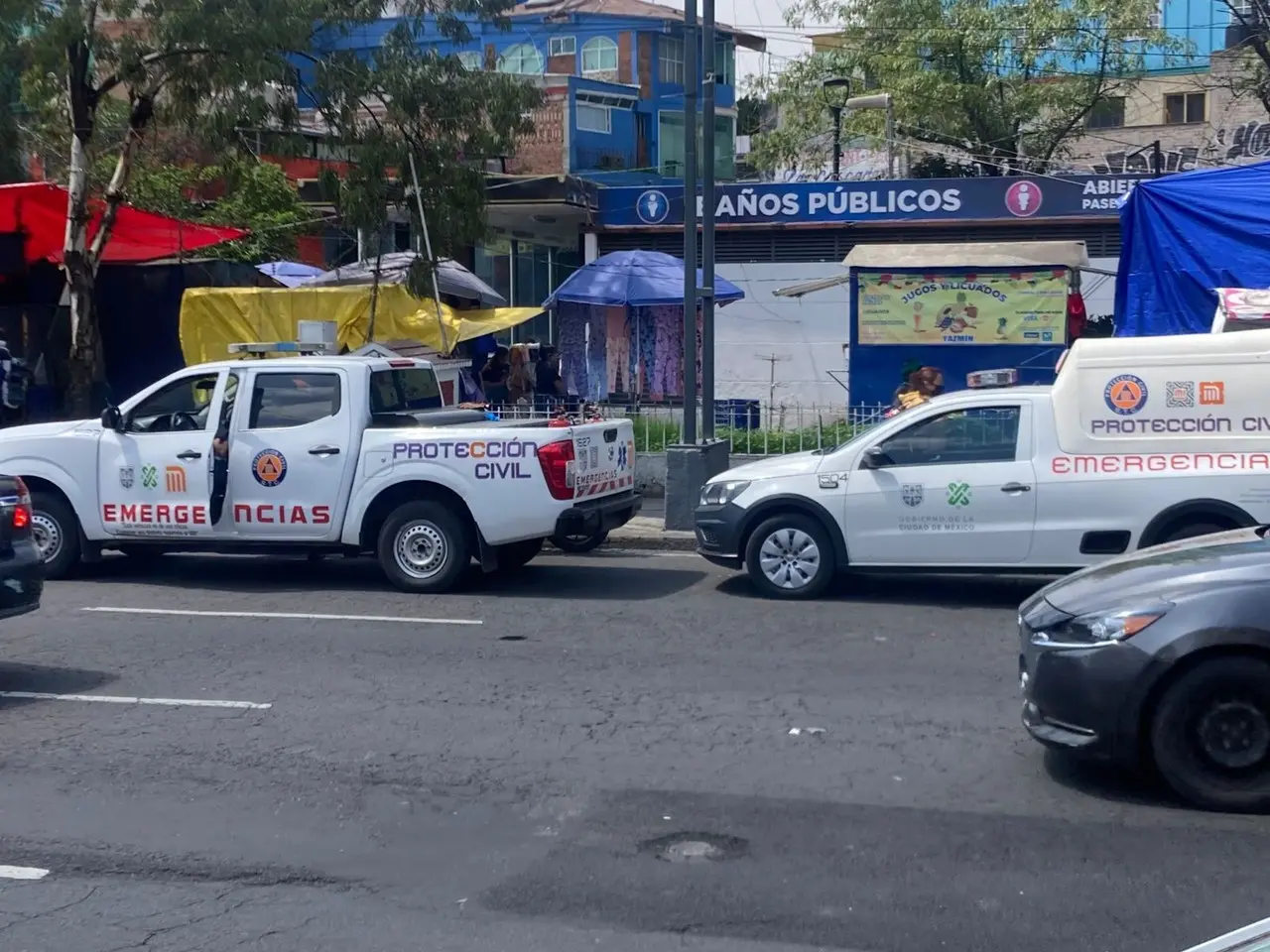 Personal de Protección Civil en instalaciones del Metro de CDMX.    Foto: Ramón Ramírez