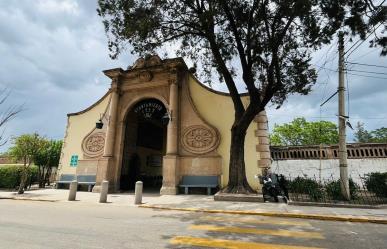 Prohiben  entrada de vehículos al Panteón de Oriente