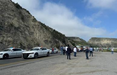 Caos en la Carretera Monterrey-Saltillo por protesta de Transportistas