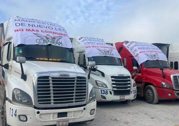 Transportistas de Altamira protestan en Monterrey por extorsiones