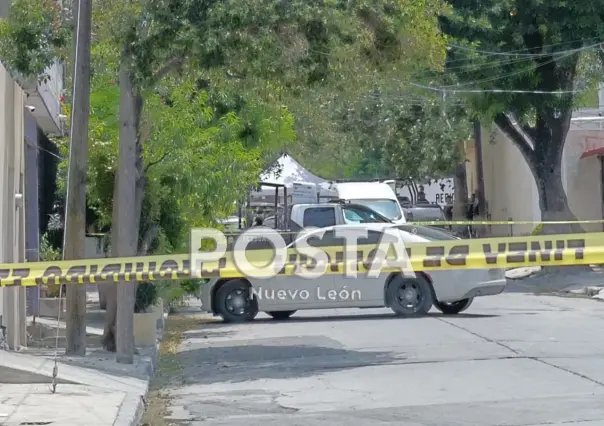 Hallan cuerpos sin vida dentro de un carro en colonia Independencia