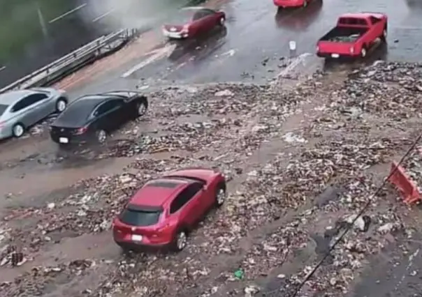 Caos en Indios Verdes por tormenta, suspenden transporte