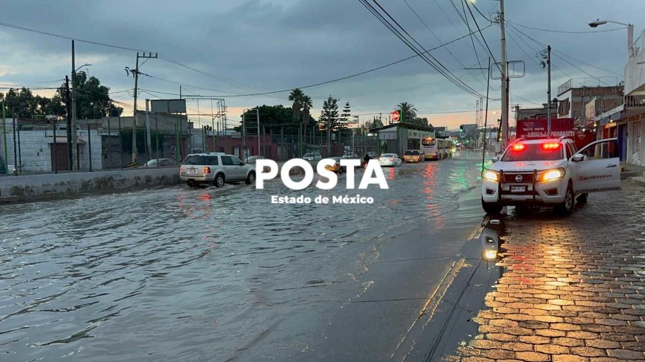 El agua alcanzó niveles de hasta 30 centímetros de altura. Foto: Fernando Cruz