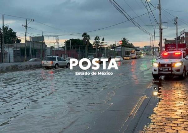 Ecatepec: Retrasos en el Mexibús, avenidas bajo el agua