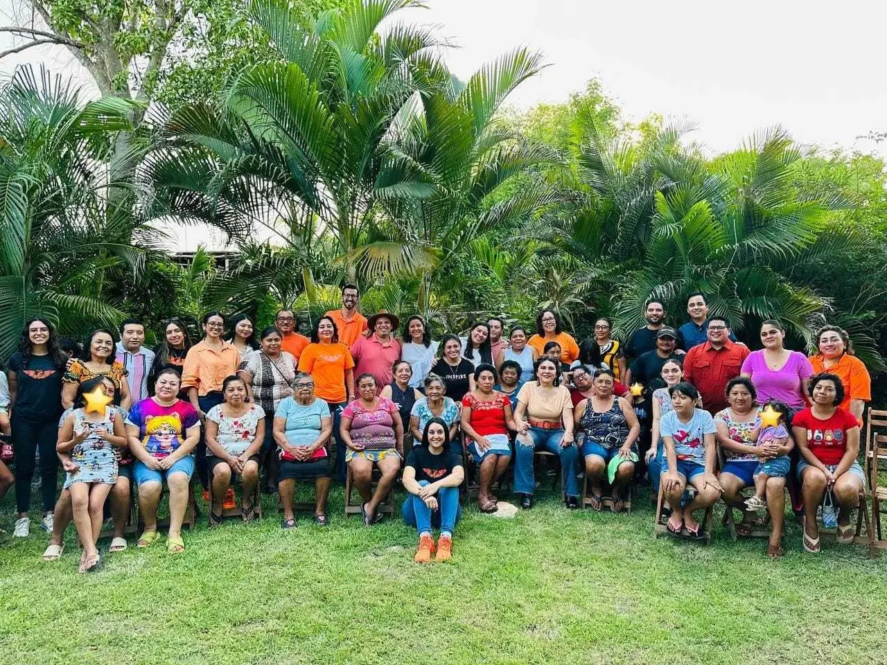 Integrantes de las distintas candidaturas de Movimiento Ciudadano quienes participaron en la elección del 2 de junio realizaron una gira de agradecimiento por Umán, Sacalum y Halachó.- Foto cortesía