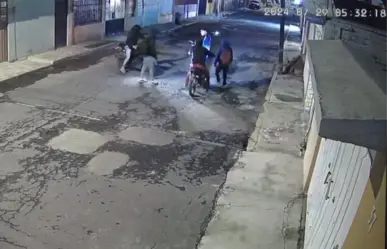 Asalto violento en Coacalco: delicuentes en motocicletas atacan a hombre (VIDEO)