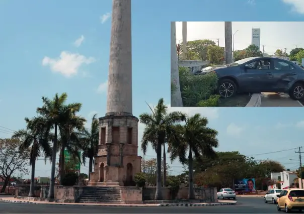 Por ganar el paso, auto acaba sobre glorieta del Monumento a las Haciendas