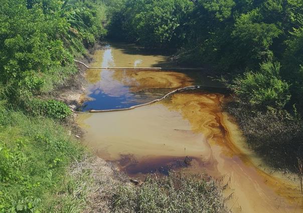 Pemex es denunciado por derrame de hidrocarburos en Altamira