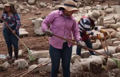 Mujeres mayas de Santa Elena participan en proyectos arqueológicos en Uxmal