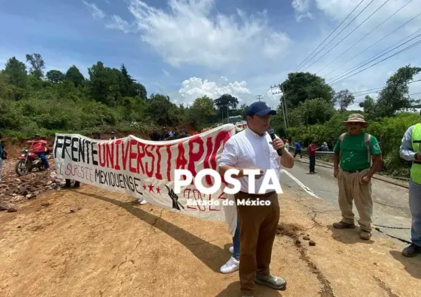 Protestan estudiantes; exigen reparar carretera Tenango-Tenancingo (VIDEO)