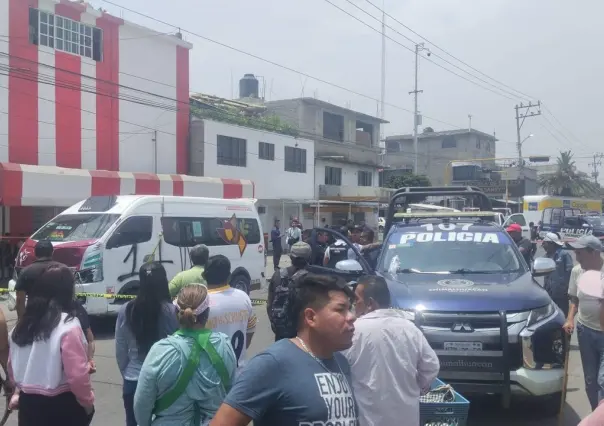 Accidente entre combi y motoneta deja un muerto y dos heridos en Chimalhuacán