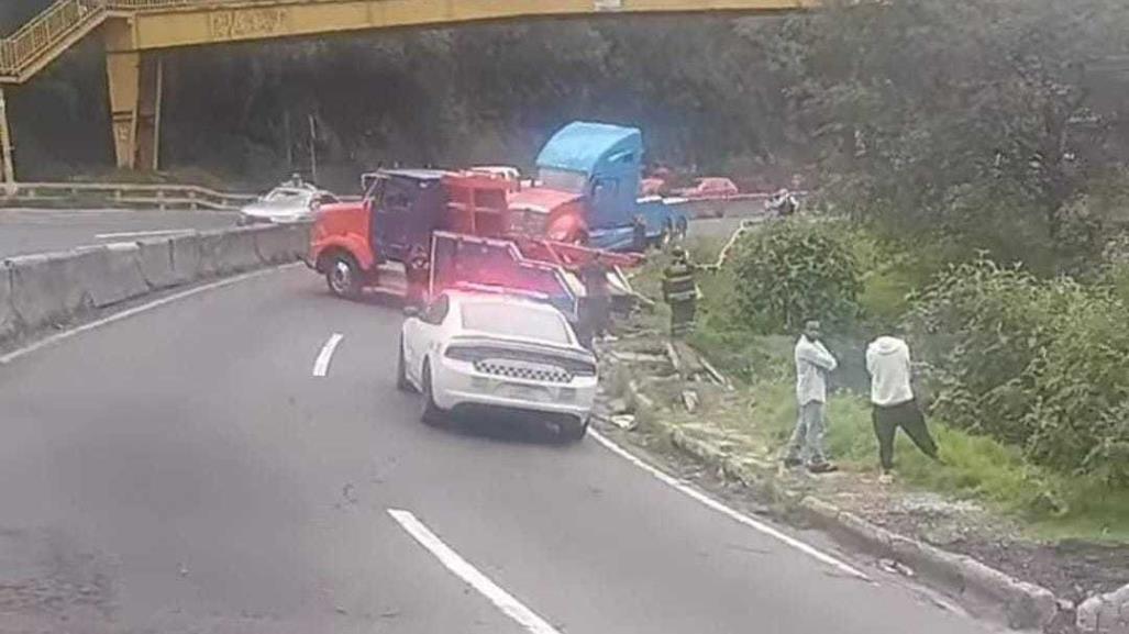 Accidente en la México-Toluca causa congestión vehicular