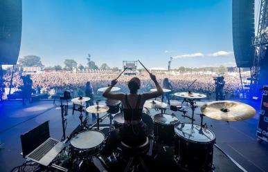 Regias triunfan en festival de metal en Alemania (VIDEO)