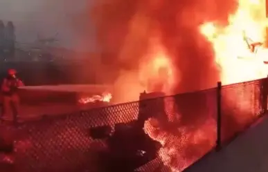 Tráiler incendiado sobre la Autopista Saltillo-Monterrey paraliza el tráfico