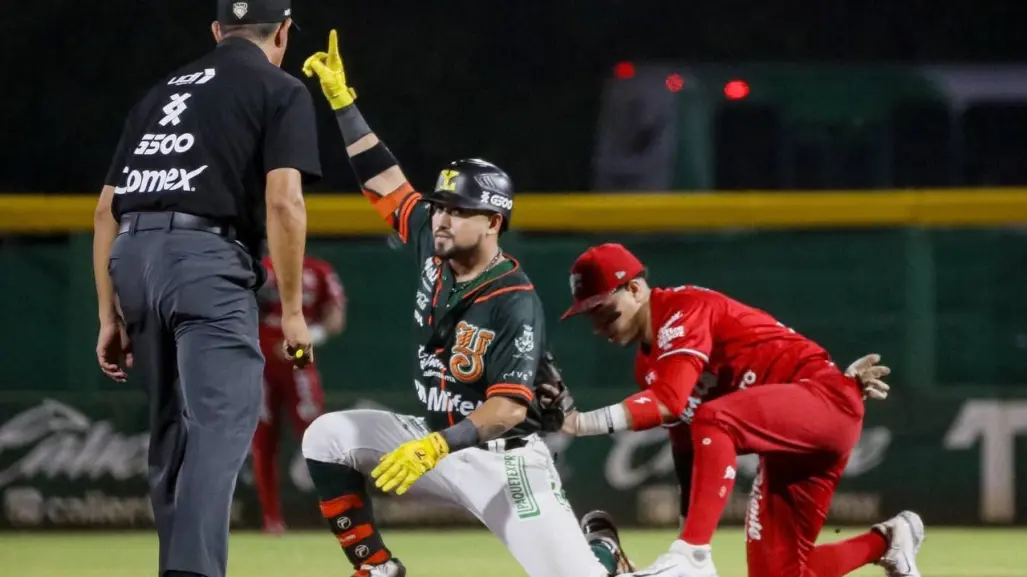 Diablos blanque a los Leones de Yucatán y llega a 70 victorias