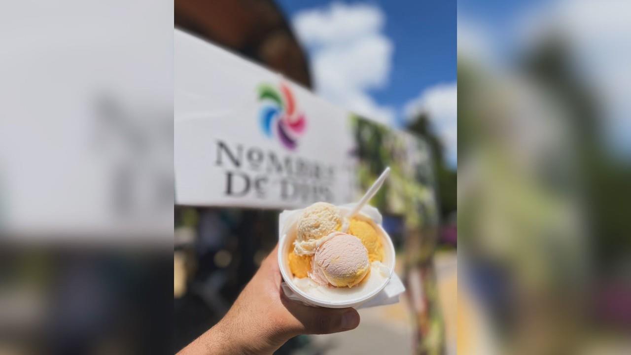 Las nieves de Don Rica, son una tradición para quienes pasean en Nombre de Dios. Foto: Jesús Carrillo.