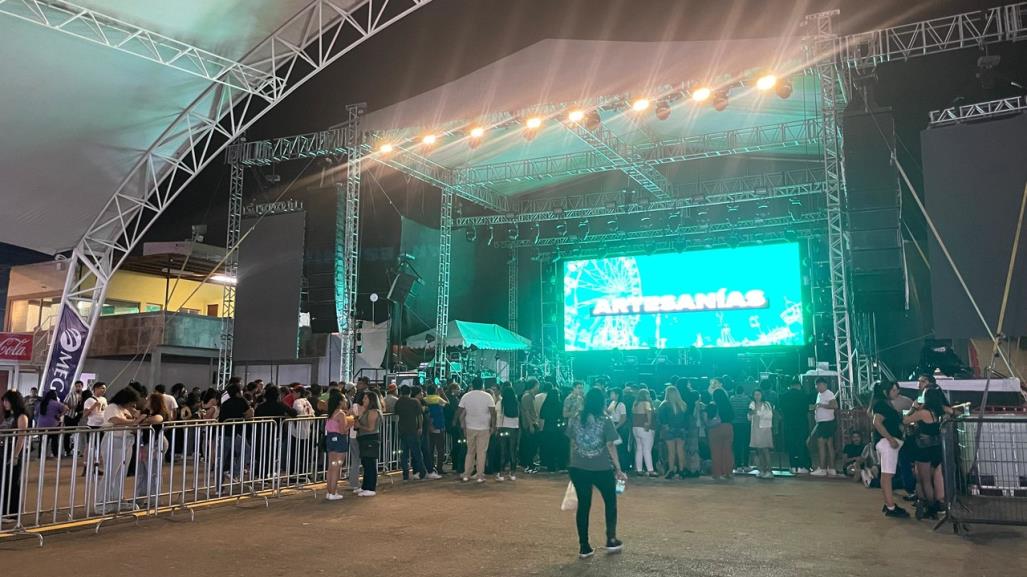 ¿Dejan sola a Paty Cantú en el concierto de la Feria de Saltillo?