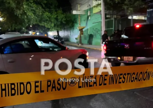 Dejan cuerpos en una camioneta abandonada