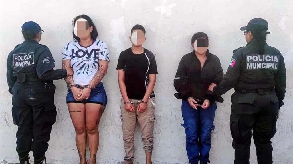 Mujeres detenidas por robo en Progreso, Yucatán