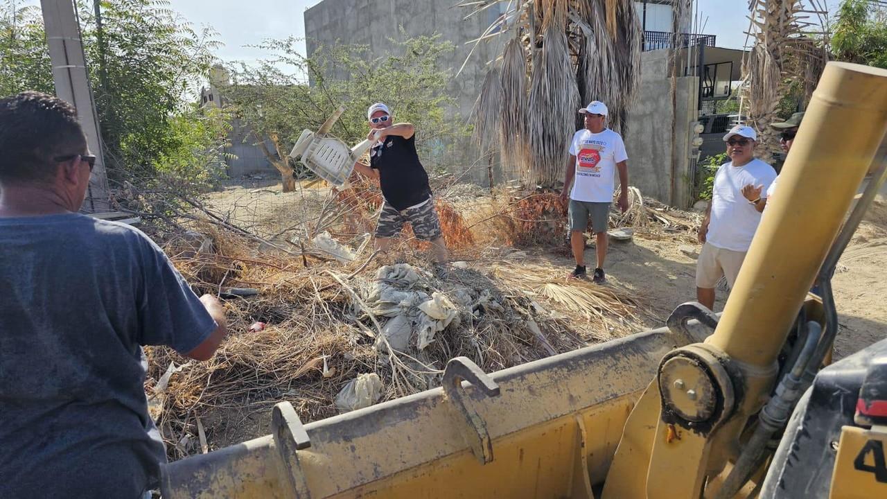 “Lava, tapa, voltea y tira recipientes que acumulen agua de lluvia” es el lema de la campaña. Foto cortesía por Ayuntamiento de Los Cabos