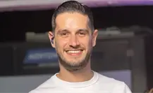 Adrián Marcelo desata críticas por chiste sobre el hijo muerto de Shanik Berman