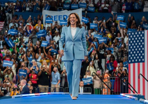 Harris gana votos requeridos para nominación demócrata a la presidencia de EEUU