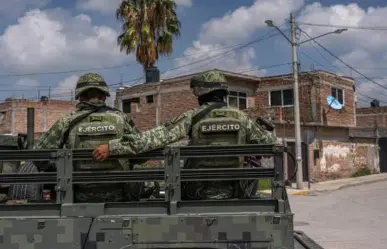 A prisión hombre que intentó huir con drogas y armas de militares en Durango