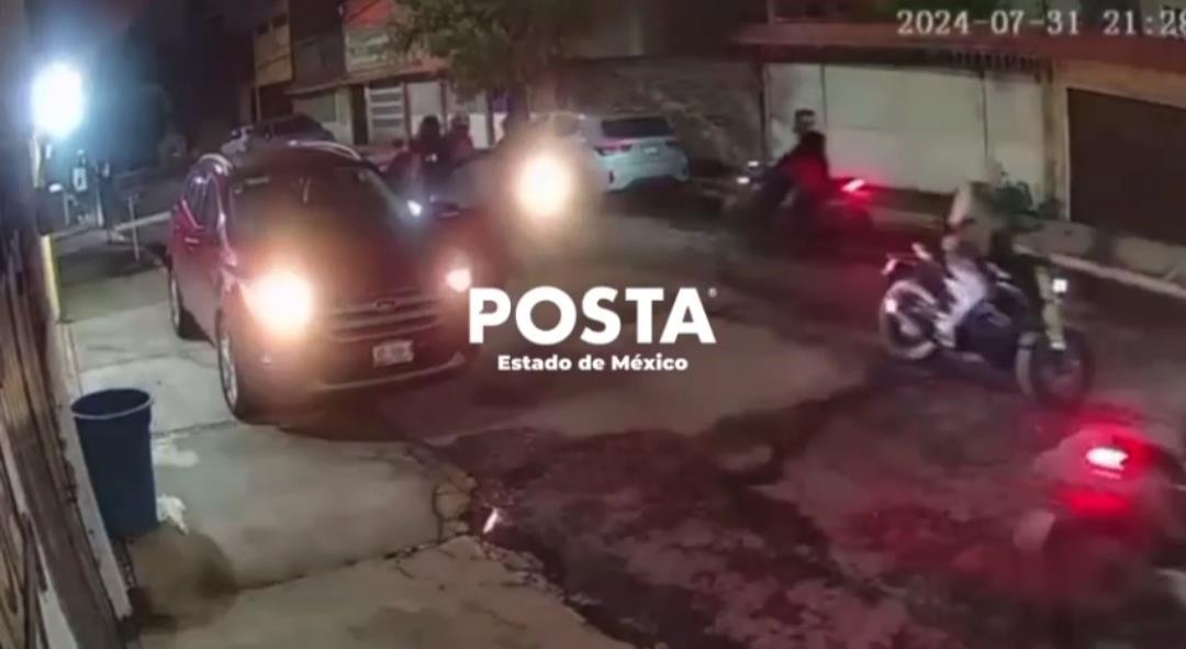 Los ladrones lograron escapar pero quedaron capturados en video. Imagen: POSTA