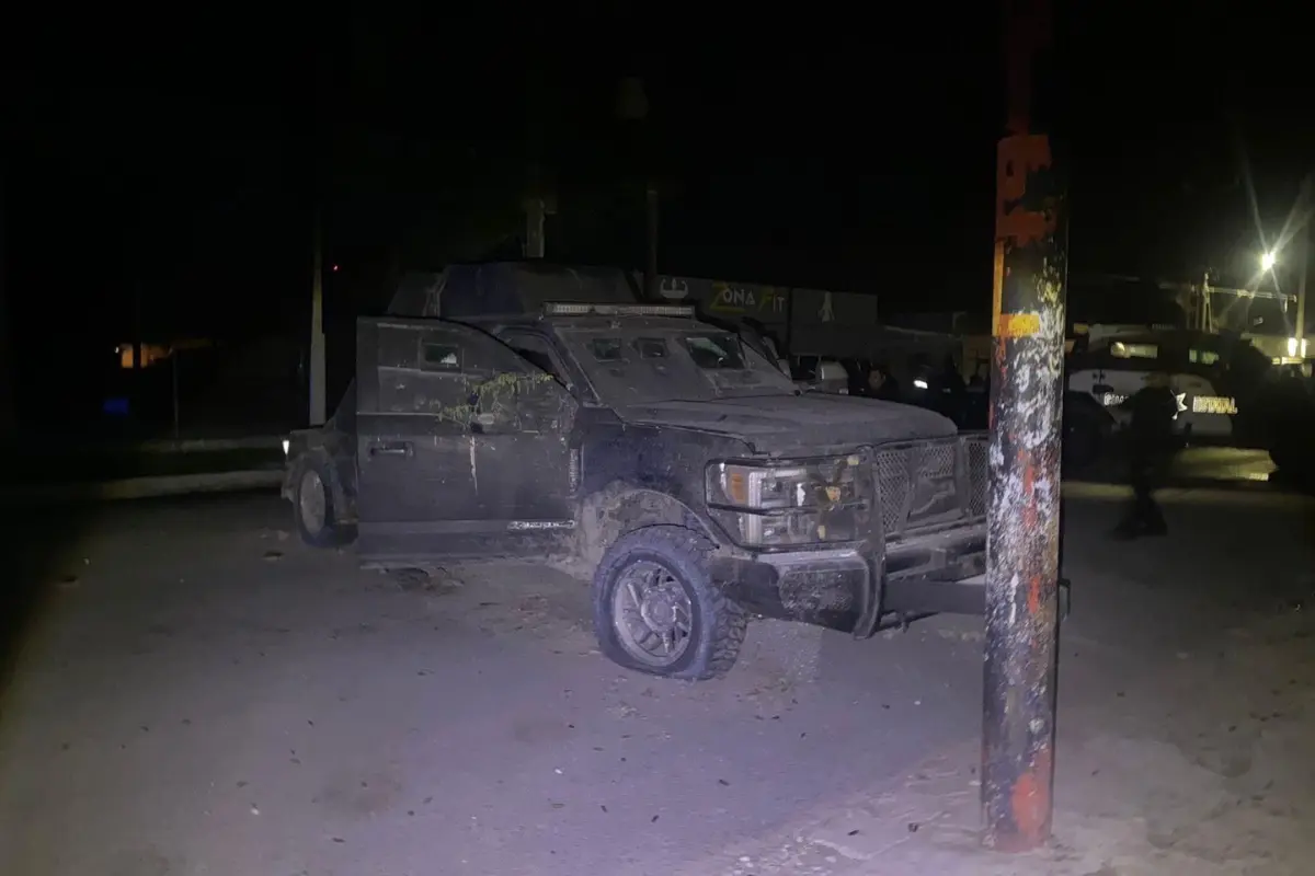 Tras los enfrentamientos fueron aseguradas camionetas y monstruos. Foto: Posta Tamaulipas