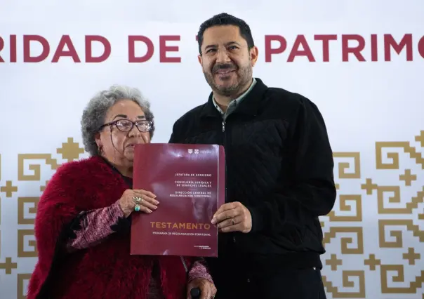 ¡Completamente gratis! Martí Batres entrega más de 3 mil testamentos en CDMX