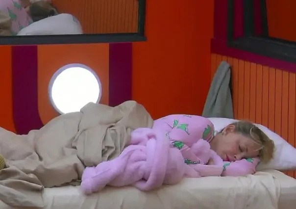 Shanik duerme en el Cuarto Tierra en La Casa de los Famosos, ¿por qué?