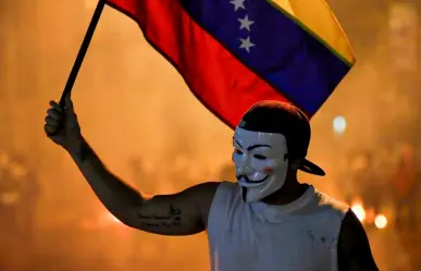 Anonymous advierte a Nicolás Maduro, amenaza con exponer videos