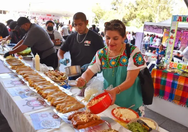 ¿Verdes, rojas o de mole? Asiste a la feria de la enchilada en CDMX