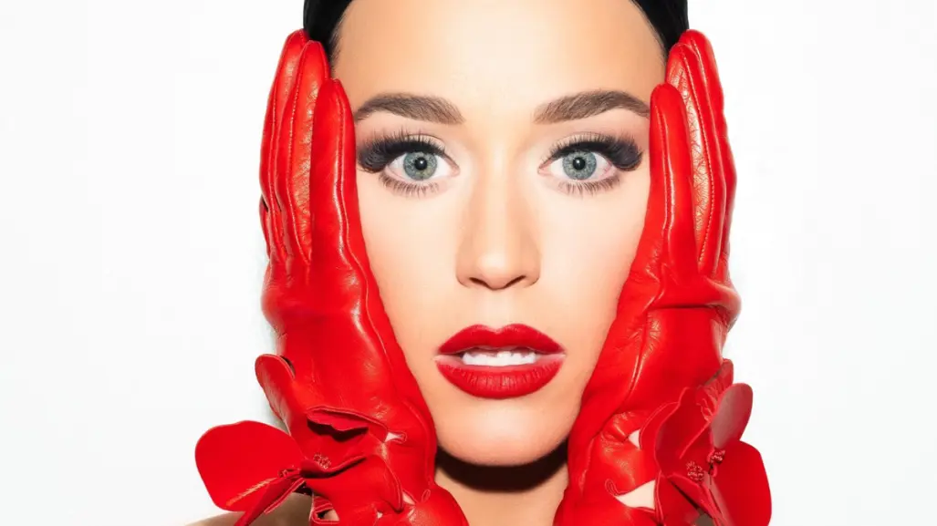 Katy Perry anuncia gira masiva durante su estancia en el Reino Unido