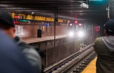 Dos turistas mexicanas son empujadas a vías del metro en Nueva York