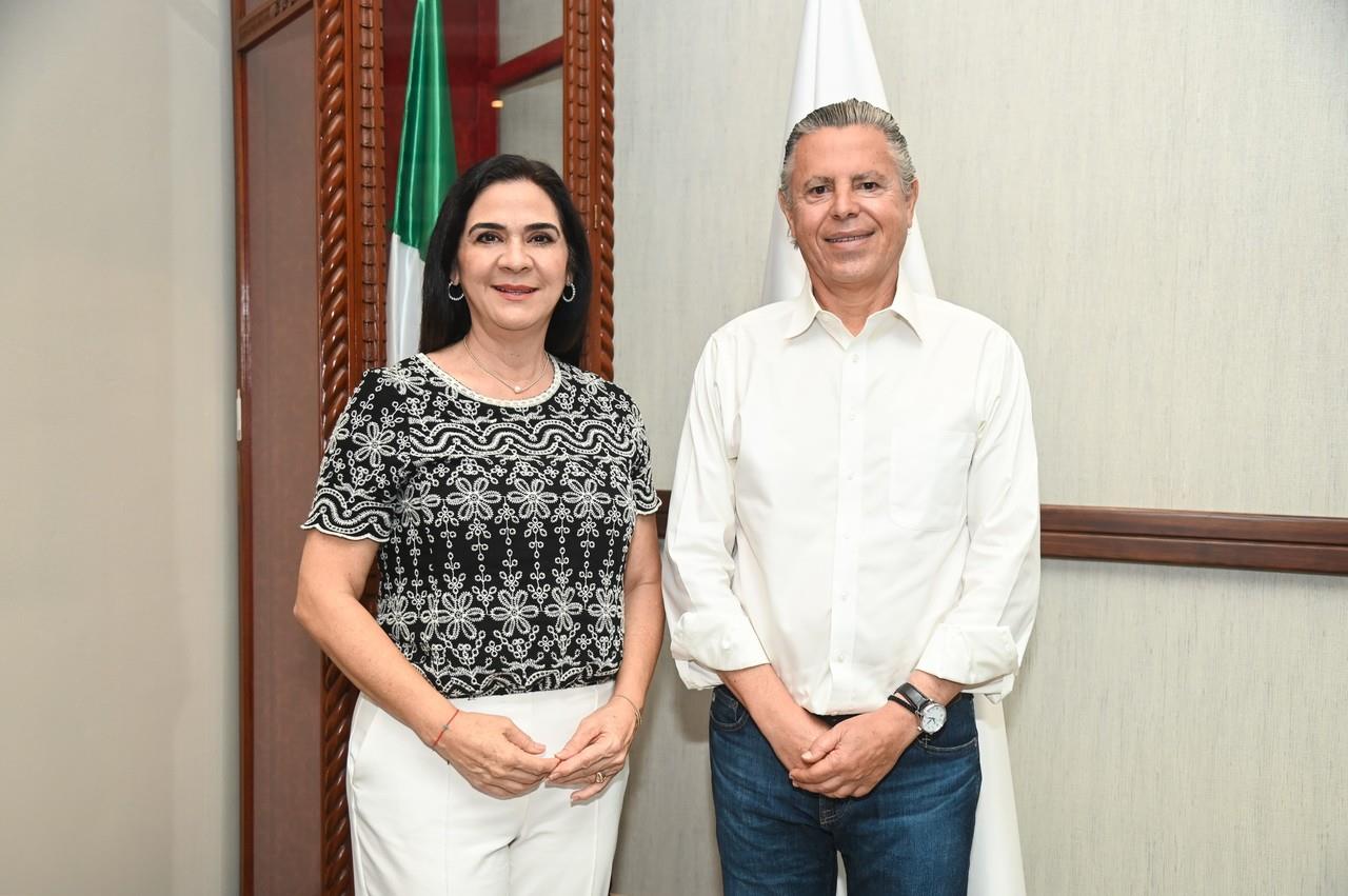 Chucho Nader recibió a Mónica Villarreal Anaya, virtual presidenta municipal electa.