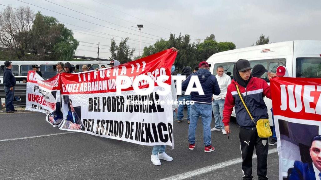 Bloquean la México-Pachuca; Exigen devolución de empresa en Ecatepec